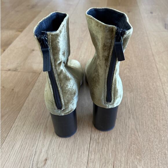 Sandro - Velvet Zip Back Ankle Boots in Olive Green - Picture 5 of 7